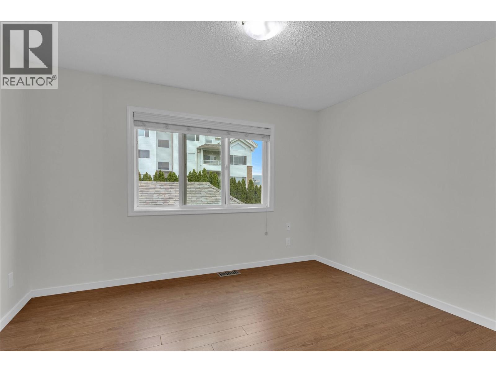 3 1675 Thayer Court, Kelowna