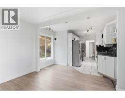 Kitchen - 1202 Crestwood Drive, Kamloops, BC V2C5G9 Photo 9