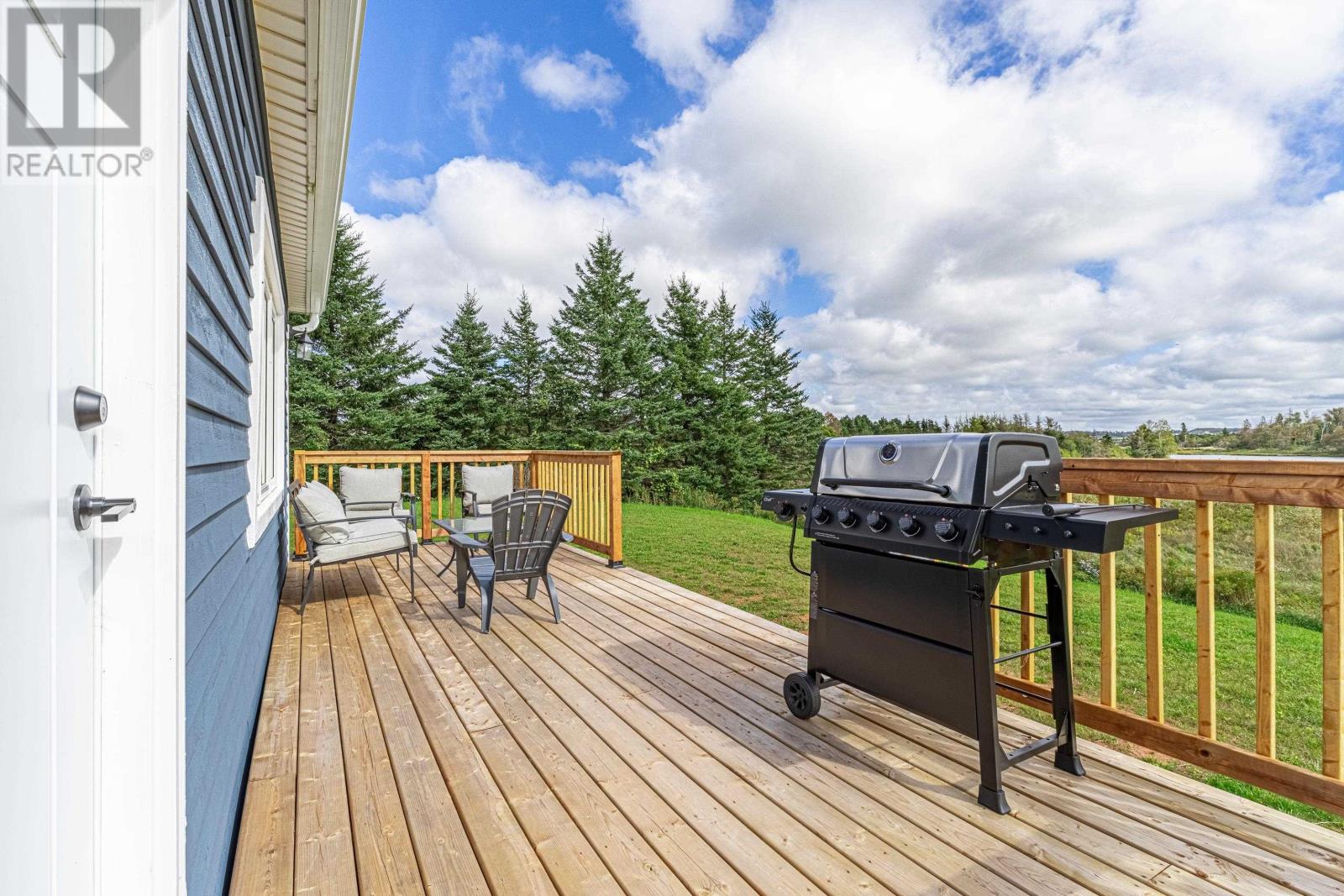 220 Thompson Point Road - 4