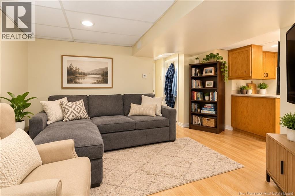 165 West Lane - Image 33