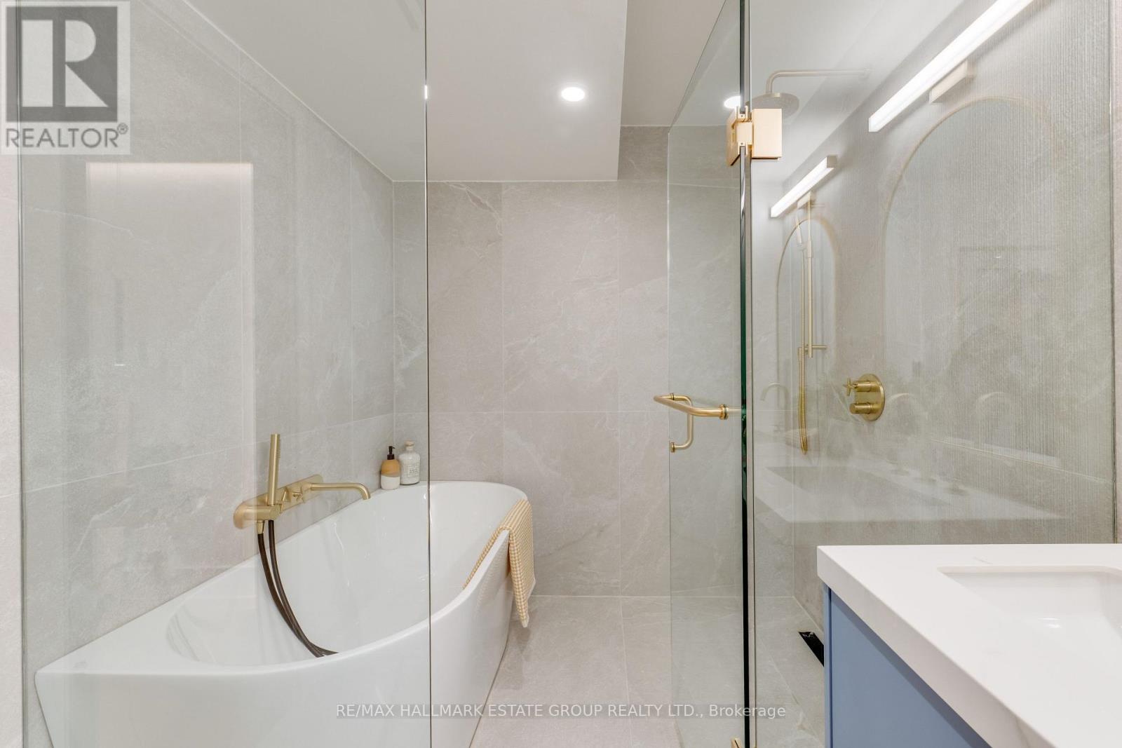 10 Wheeler Avenue, Toronto, ON photo 19