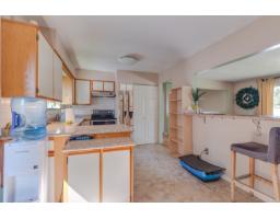 11546 Surrey Road, Surrey, BC V3R5T5 Photo 9