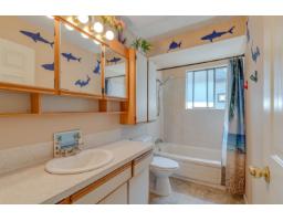 11546 Surrey Road, Surrey, BC V3R5T5 Photo 11