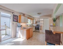 11546 Surrey Road, Surrey, BC V3R5T5 Photo 8
