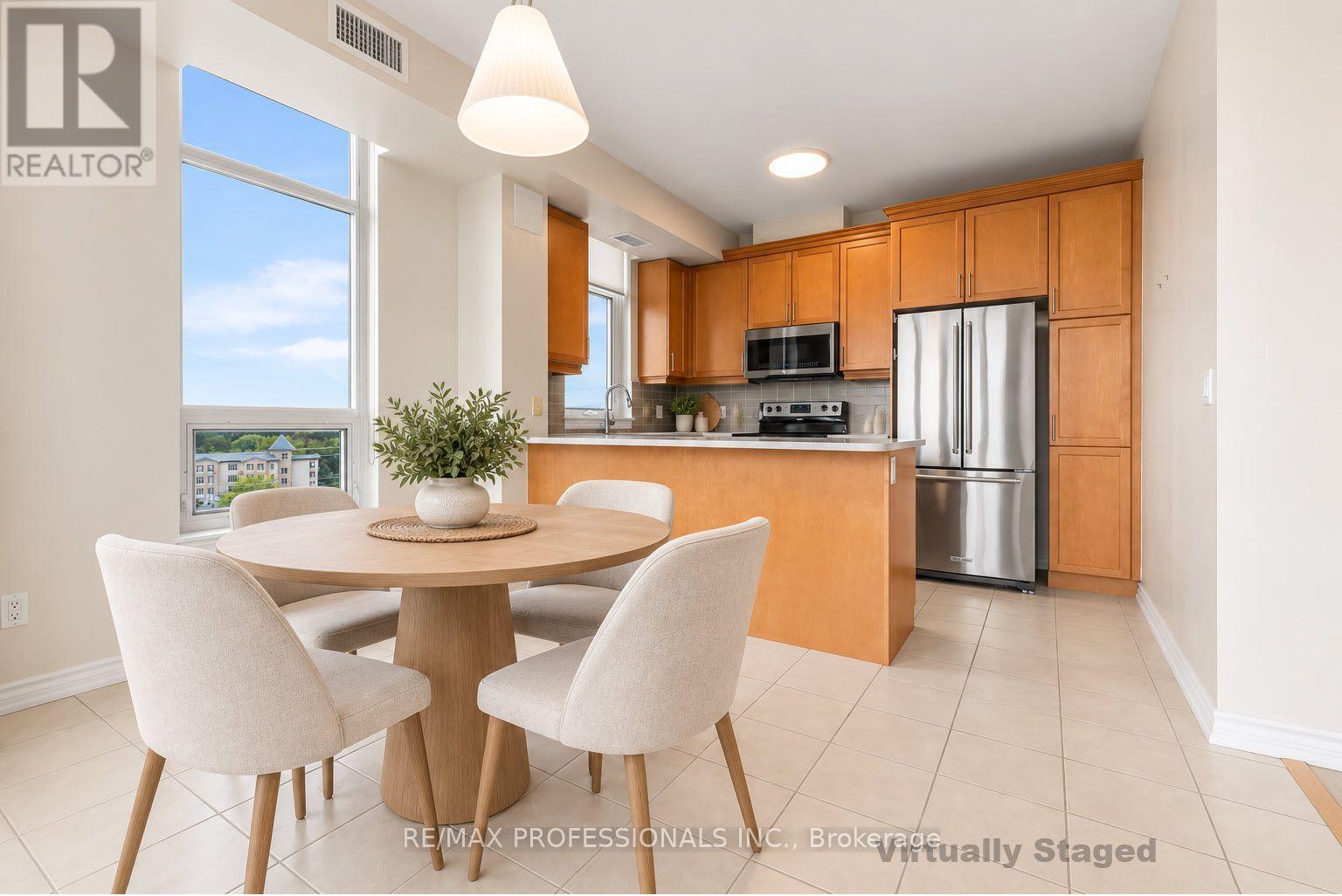 #816 1135 ROYAL YORK ROAD - 3