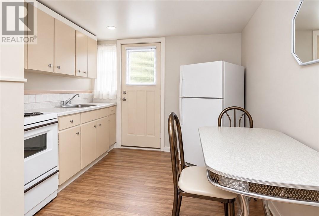 478 Ash Street - Image 16
