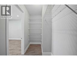 Storage - 1719 17 Street, Didsbury, AB T0M0W0 Photo 11
