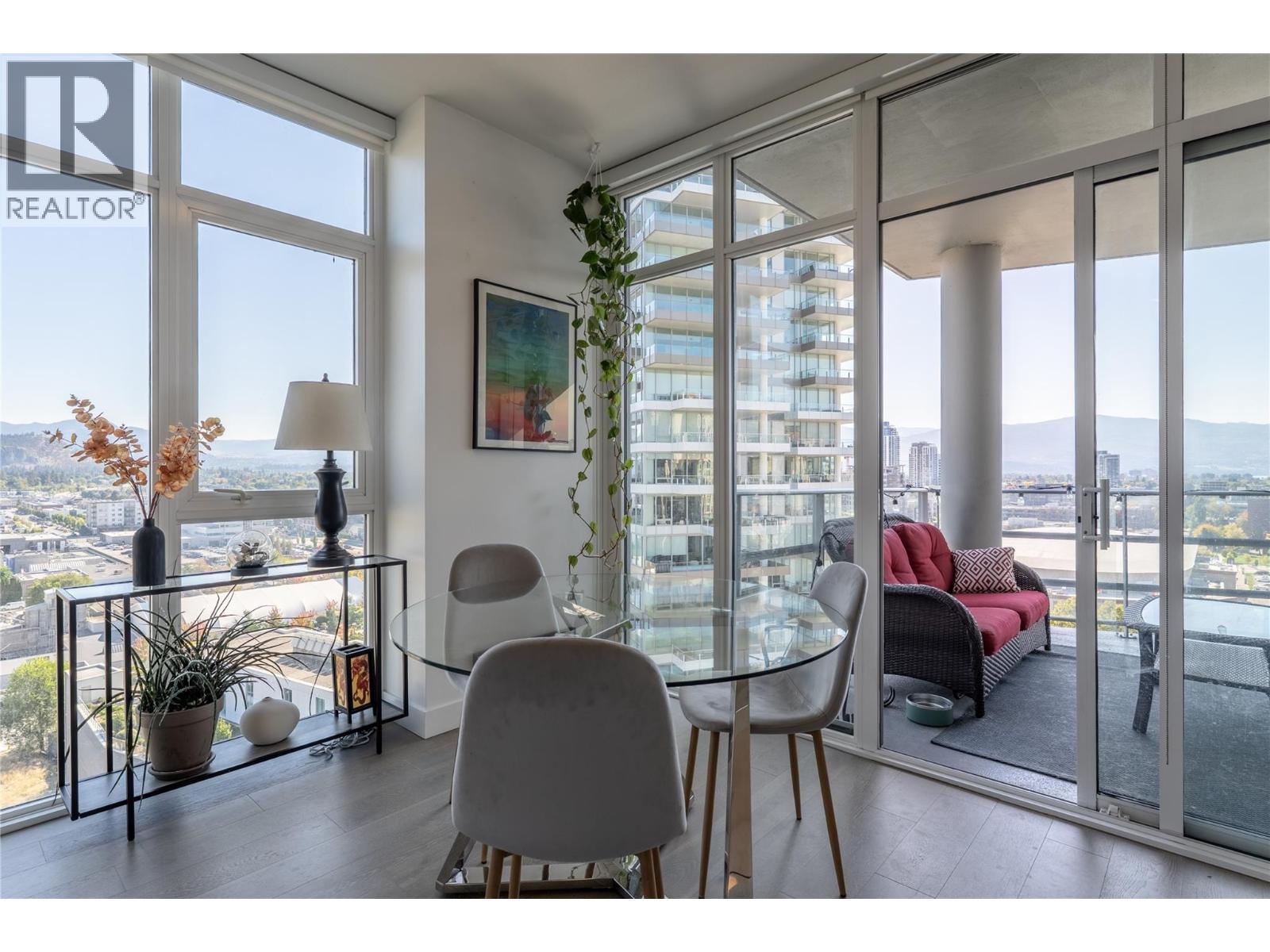 1305 1151 Sunset Drive, Kelowna