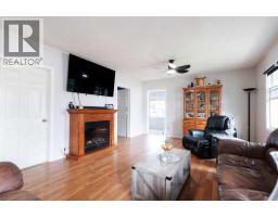 Primary Bedroom - 4910 52 Avenue, Taber, AB T1G1H6 Photo 8