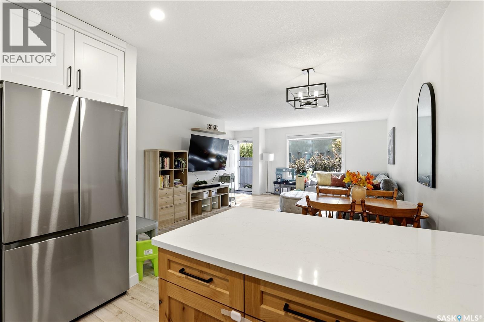 #33 Ryan ROAD - Image 10