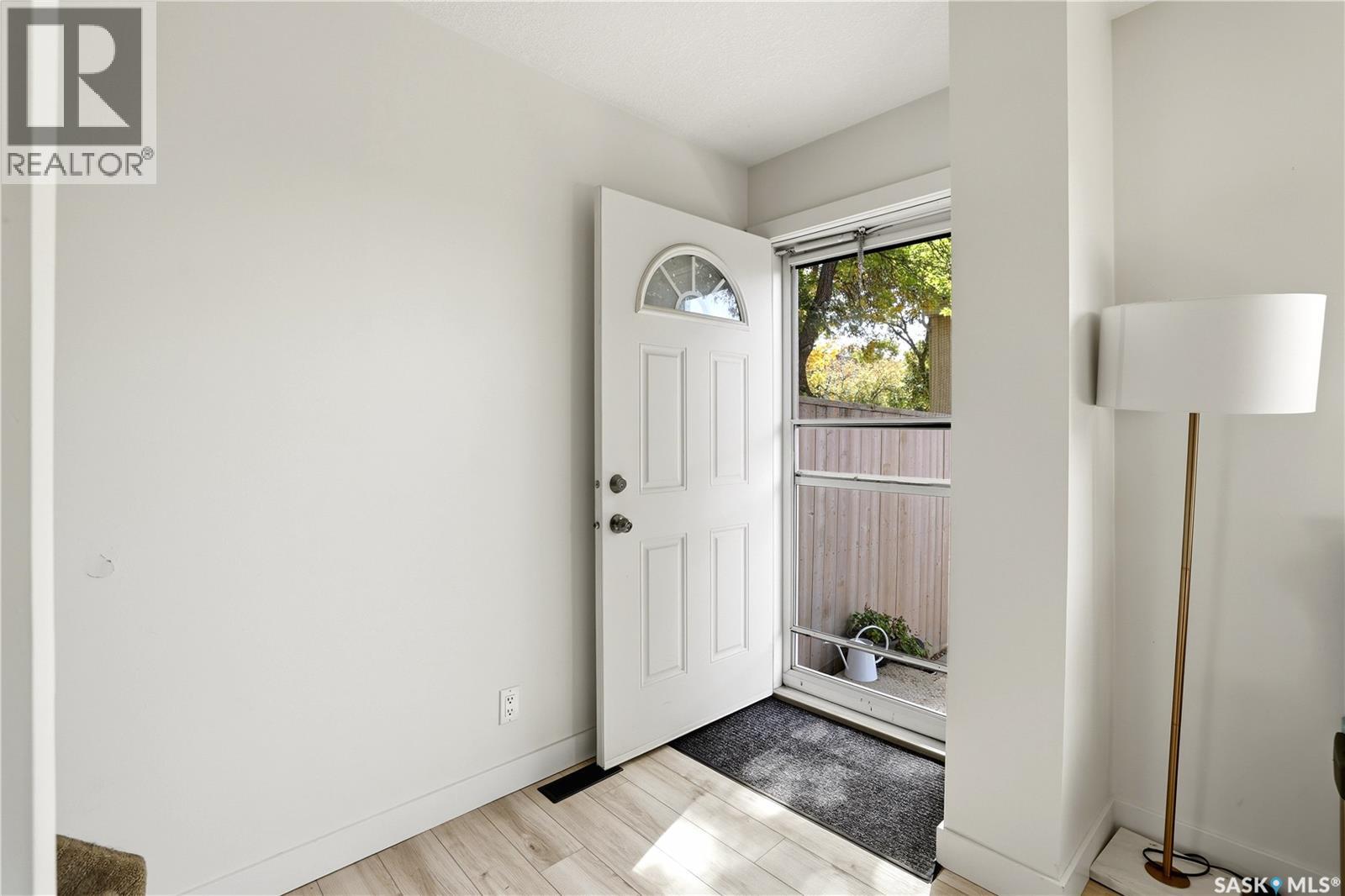 #33 Ryan ROAD - Image 15