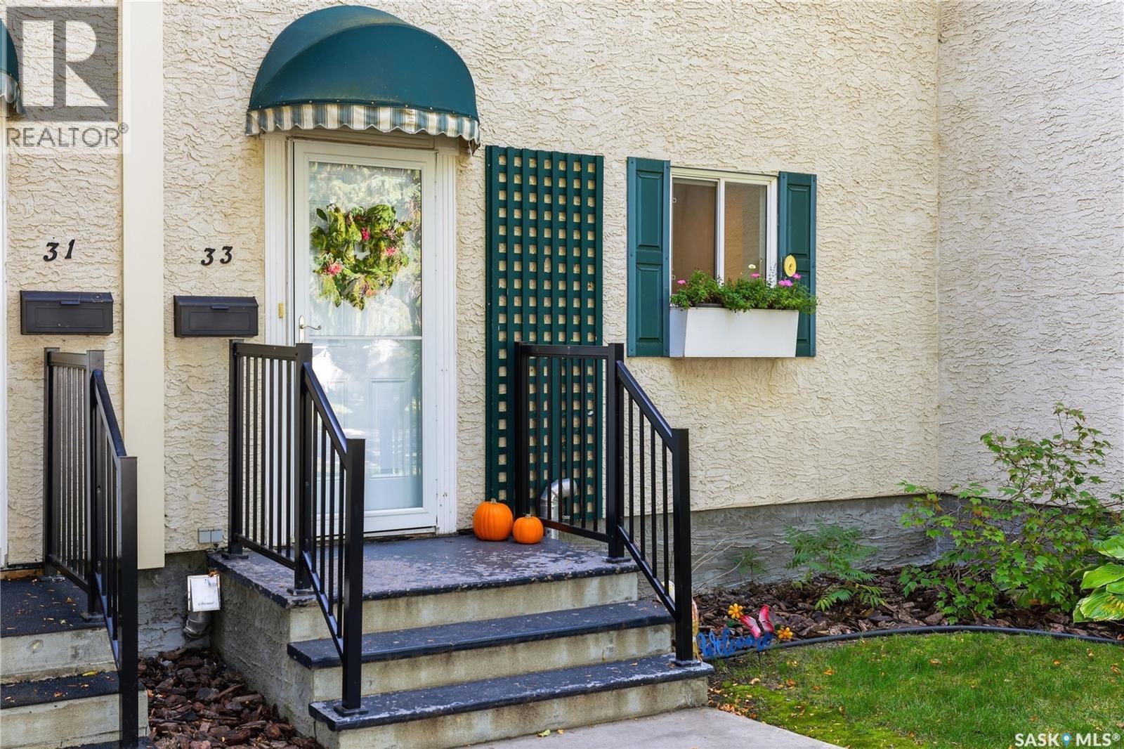 #33 Ryan ROAD - Image 3