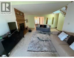 114 Red crow Boulevard W - photo 6