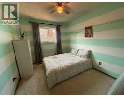 114 Red crow Boulevard W - photo 12