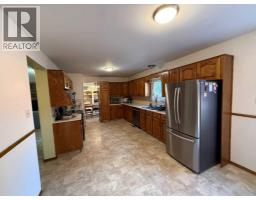 114 Red crow Boulevard W - photo 3