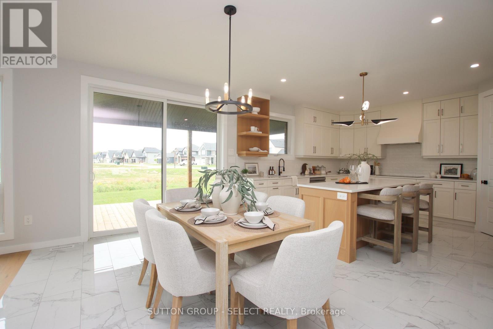 88 OPTIMIST DRIVE - Image 18