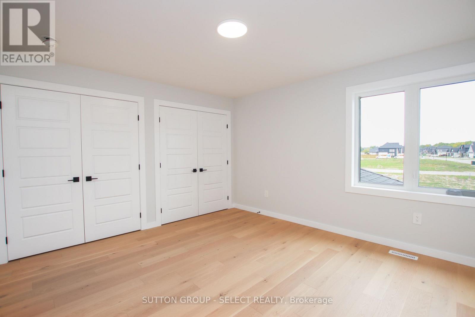 88 OPTIMIST DRIVE - Image 39