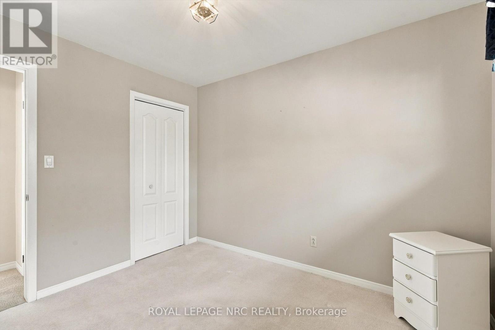 13 HARDWOOD GROVE - 12