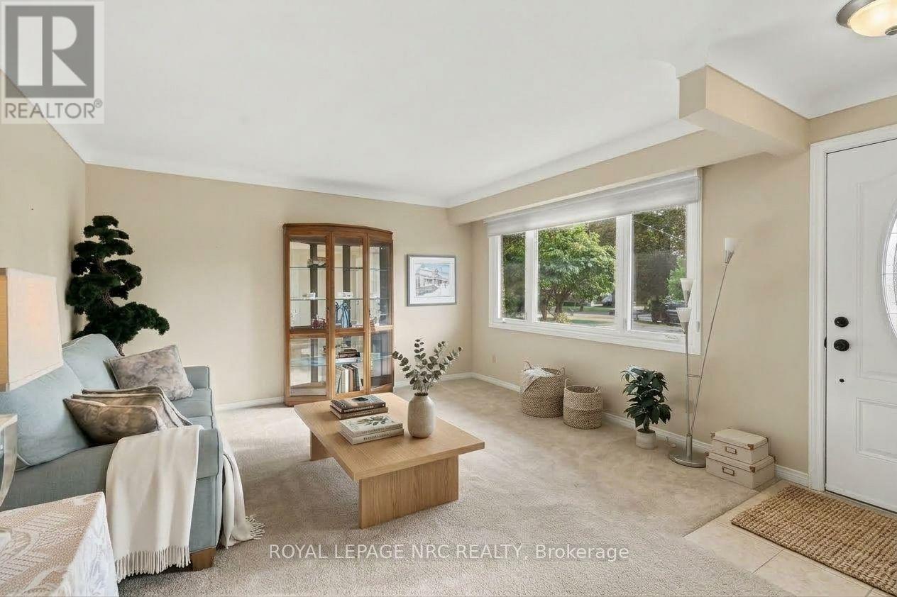 13 HARDWOOD GROVE - Image 40