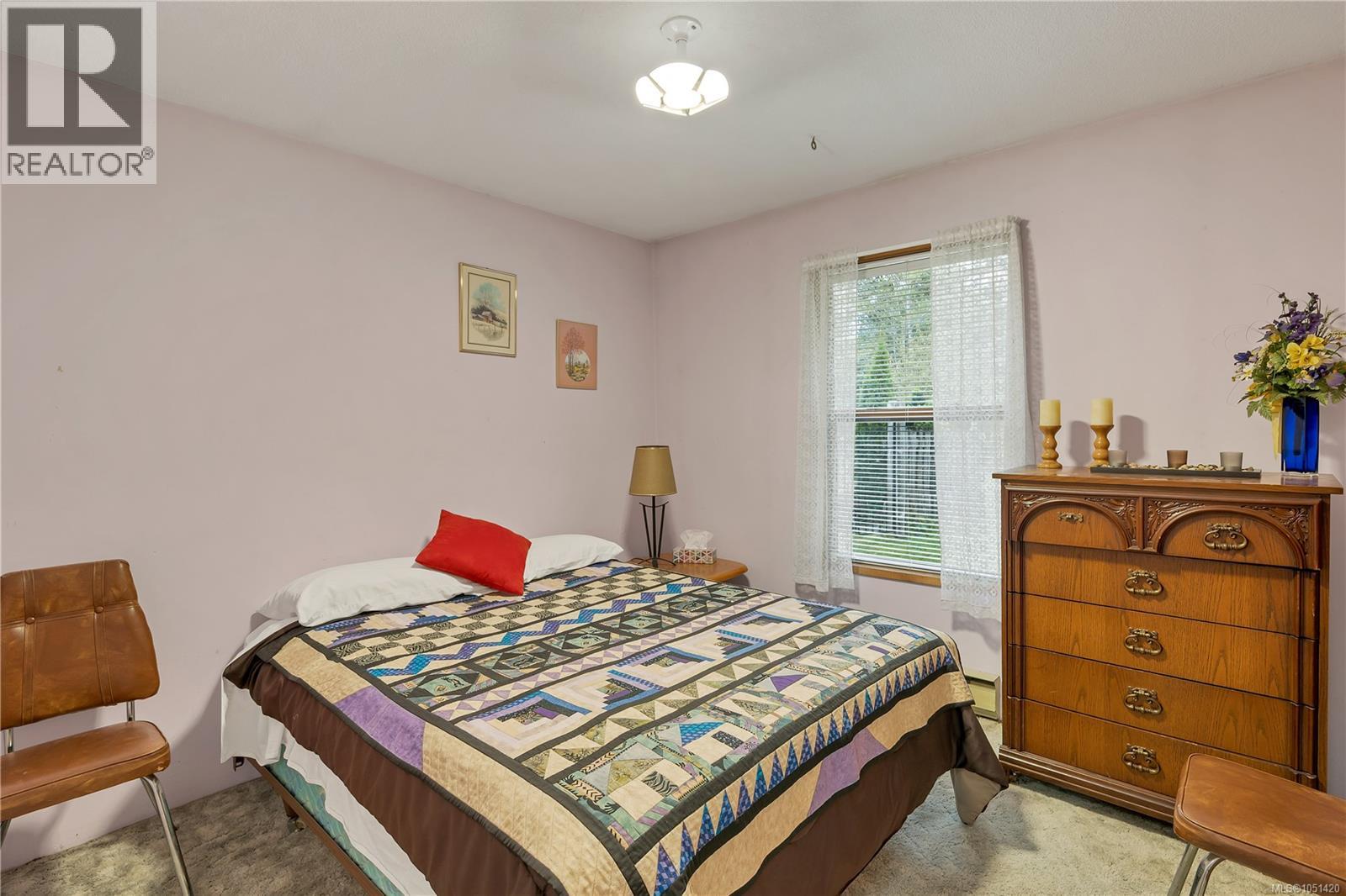665 Fox Rd - Image 21