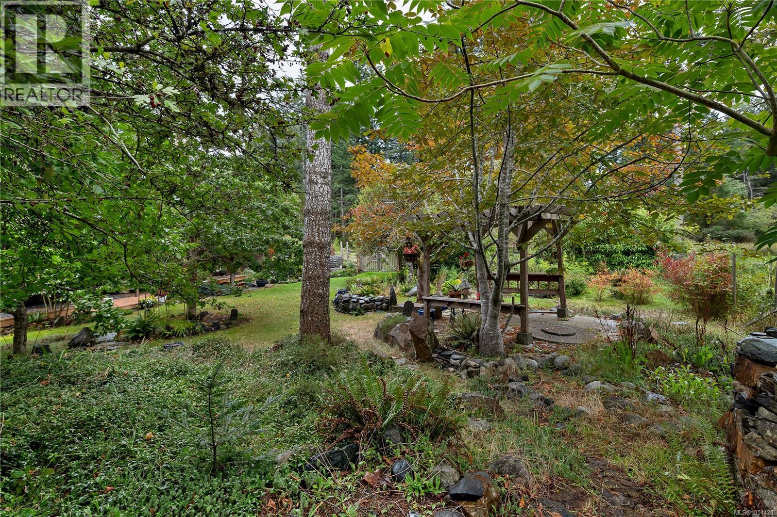 665 Fox Rd - Image 45