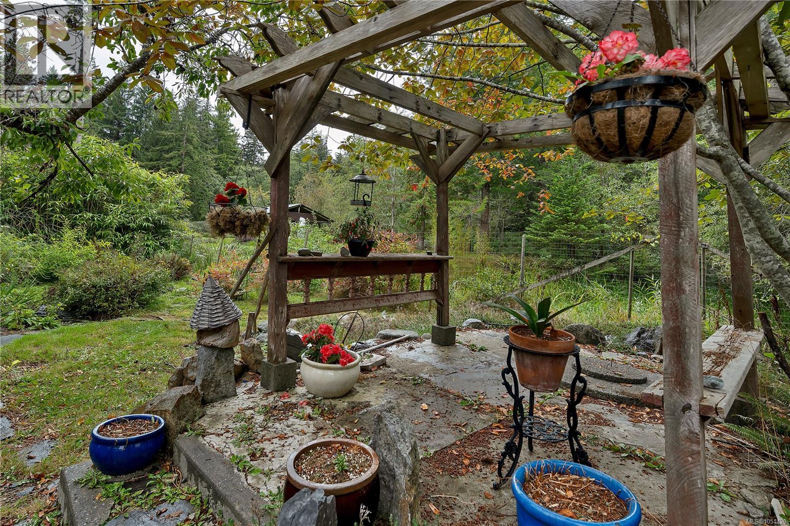 665 Fox Rd - Image 47