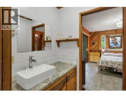665 Fox Rd, Quadra Island, BC V0P1N0 Photo 26