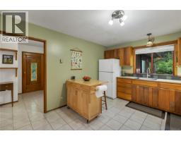 Primary Bedroom - 665 Fox Rd, Quadra Island, BC V0P1N0 Photo 7