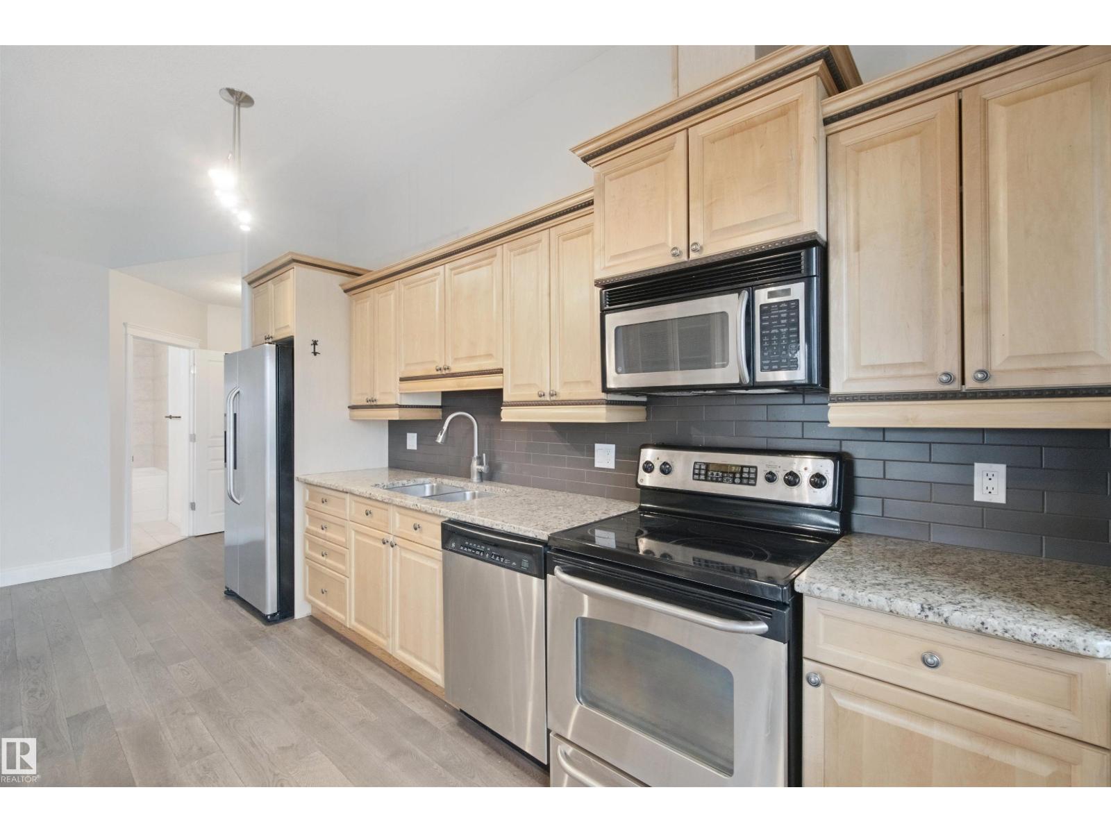 #1006 10319 111 ST NW - 10