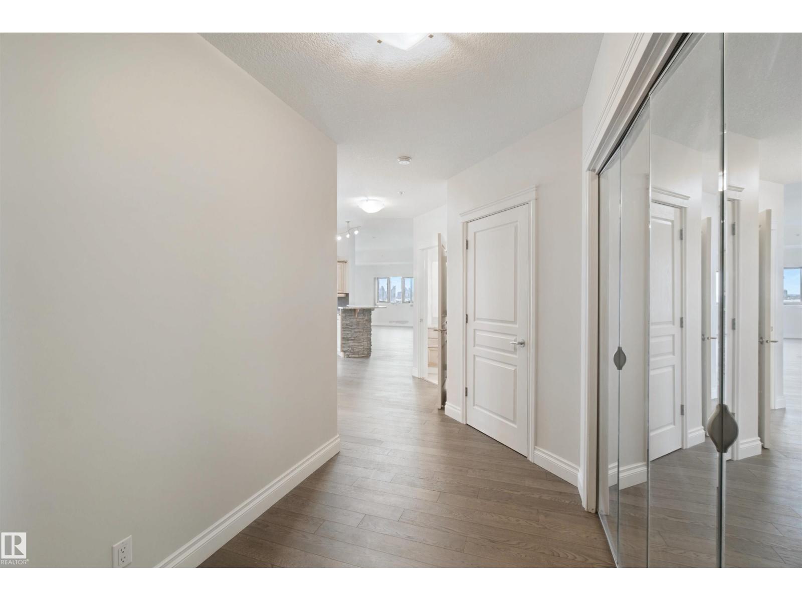 #1006 10319 111 ST NW - Image 6