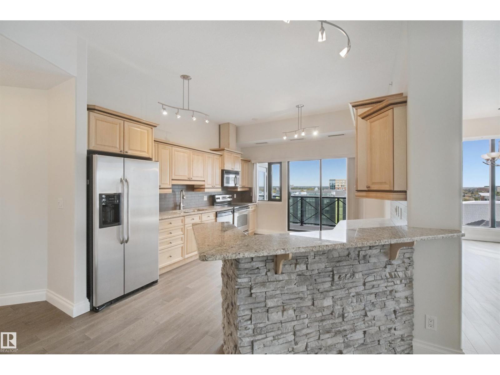 #1006 10319 111 ST NW - 8