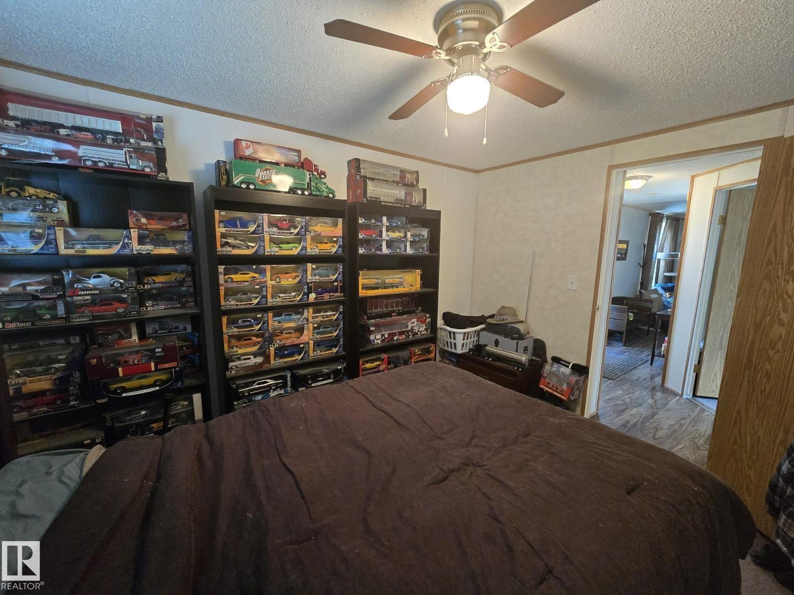 3213 Lakewood Close NW - 12
