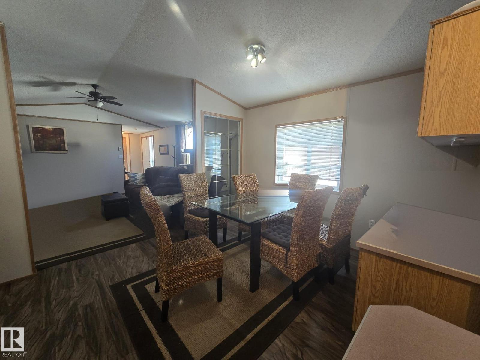 3213 Lakewood Close NW - 15