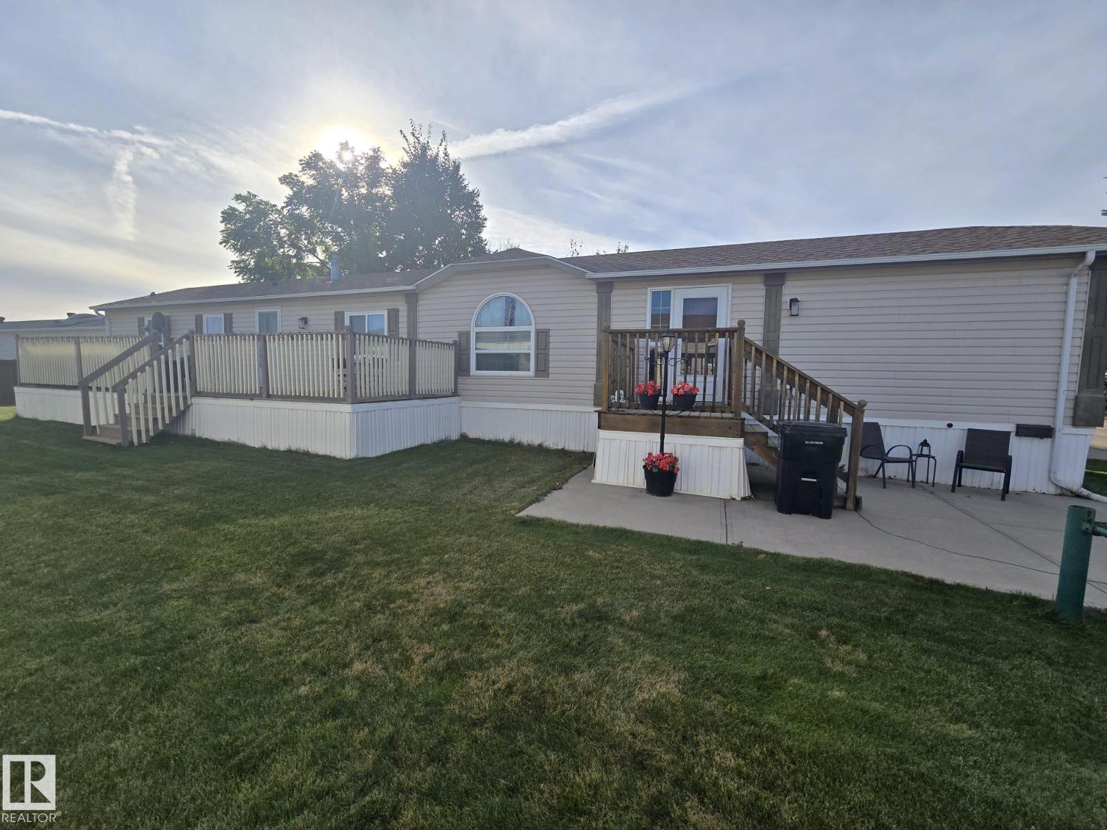 3213 Lakewood Close NW - 2