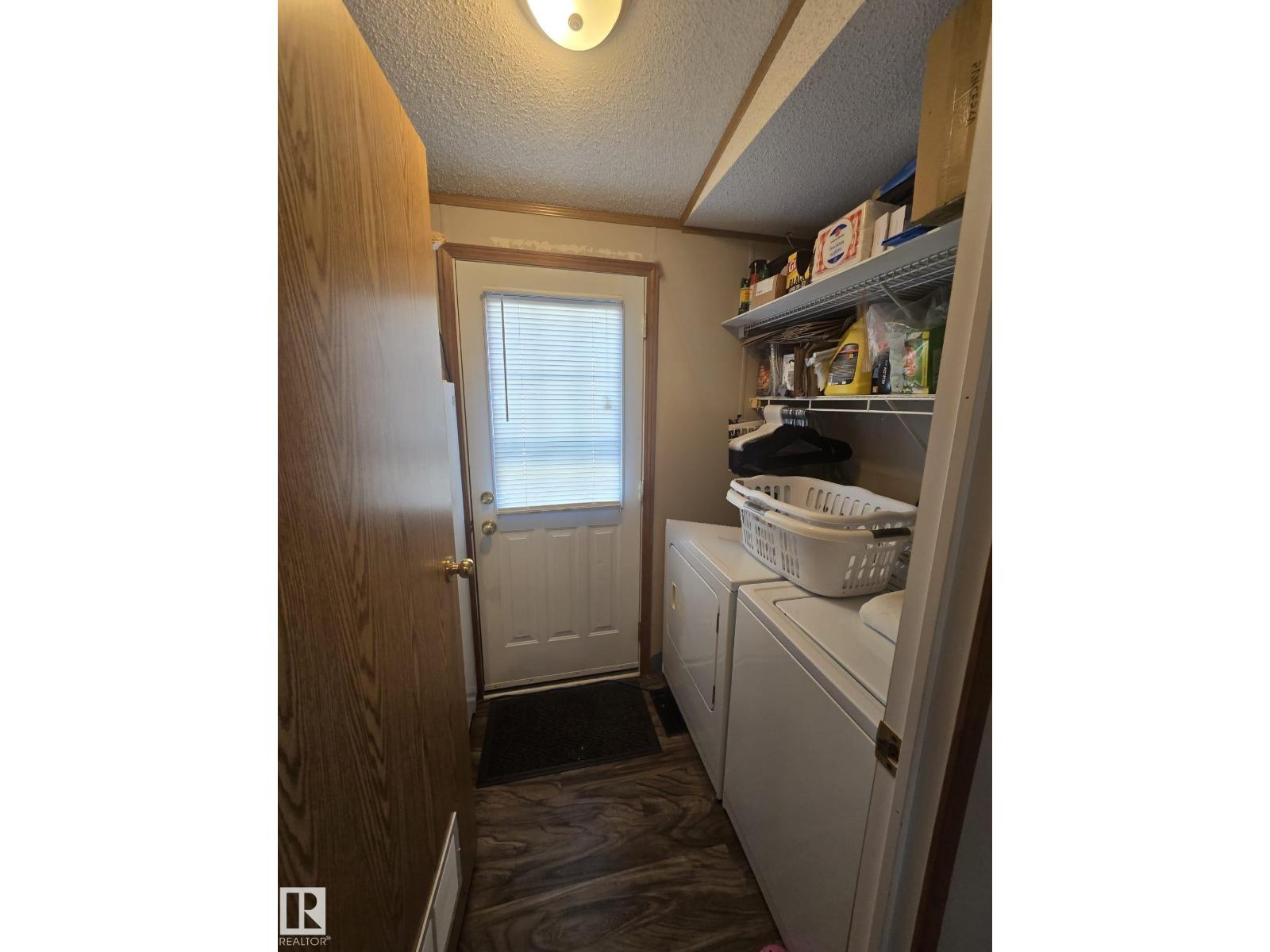 3213 Lakewood Close NW - 20
