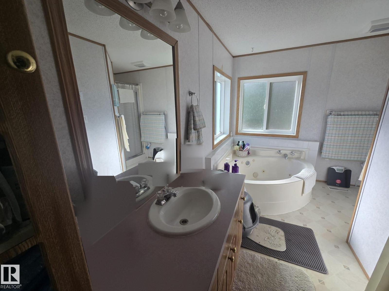 3213 Lakewood Close NW - 22