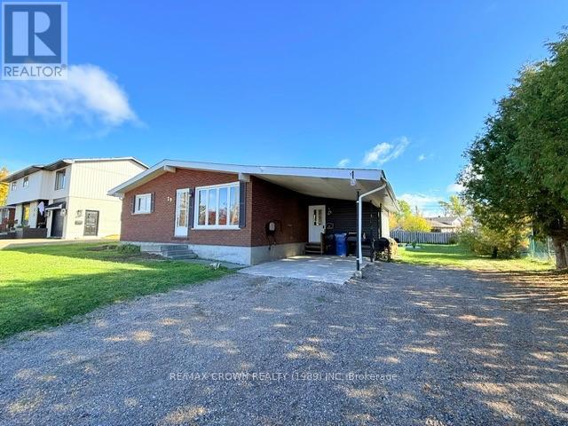 29 SEABORNE CRESCENT - 1