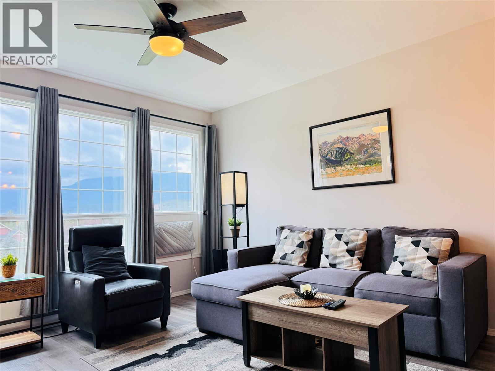 #2005 A 5052 Riverview Road - Image 11