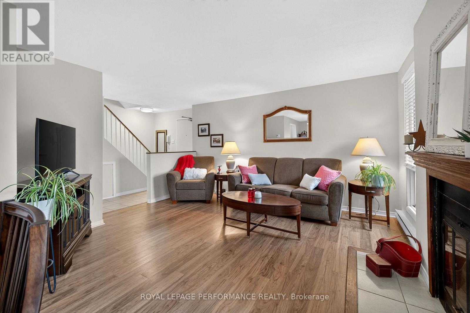 7 - 18 Sweetbriar Circle