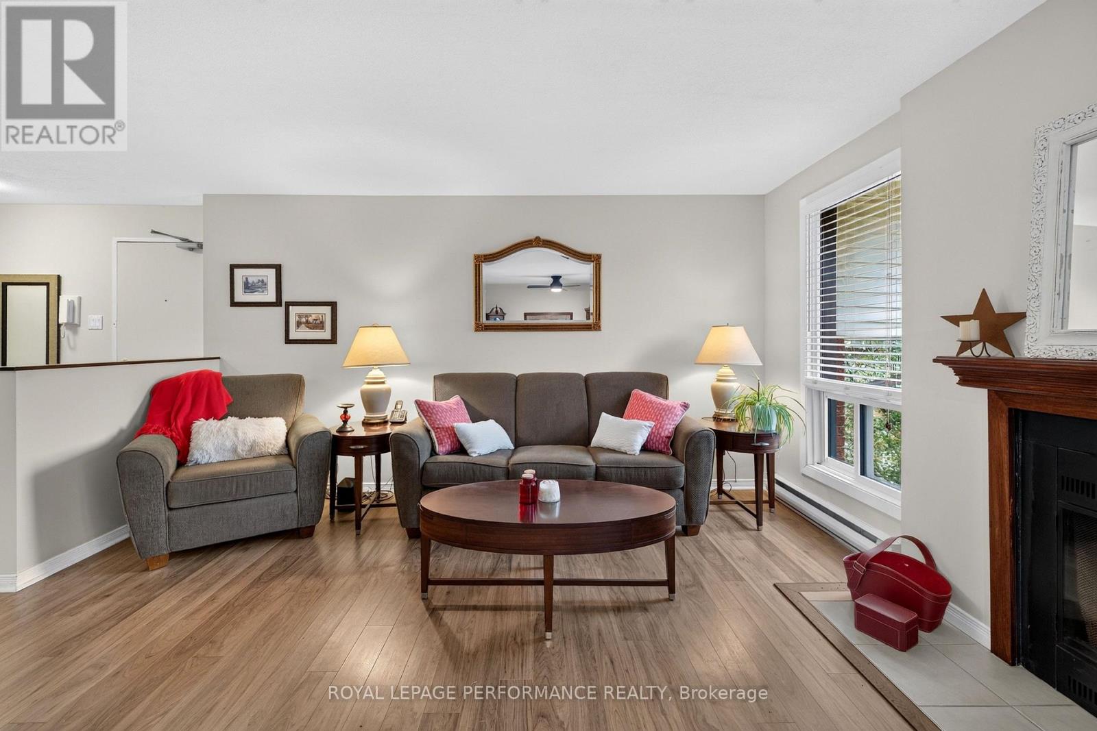 #7 18 SWEETBRIAR CIRCLE - 12