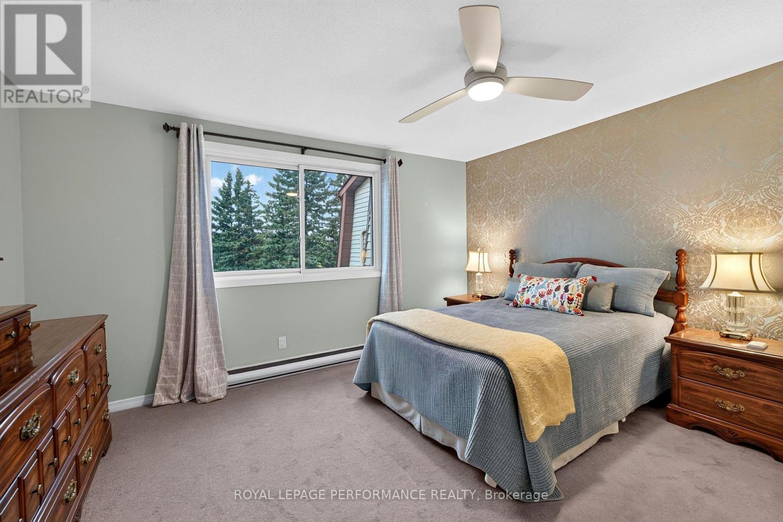 #7 18 SWEETBRIAR CIRCLE - 26