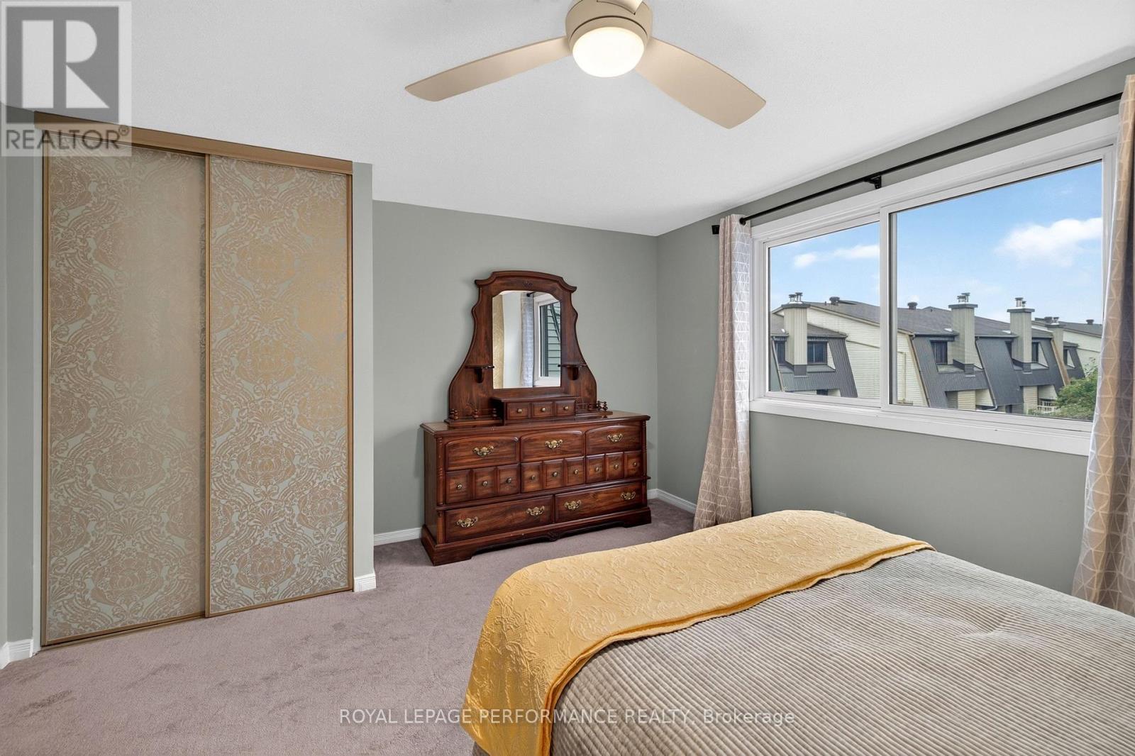 7 - 18 Sweetbriar Circle