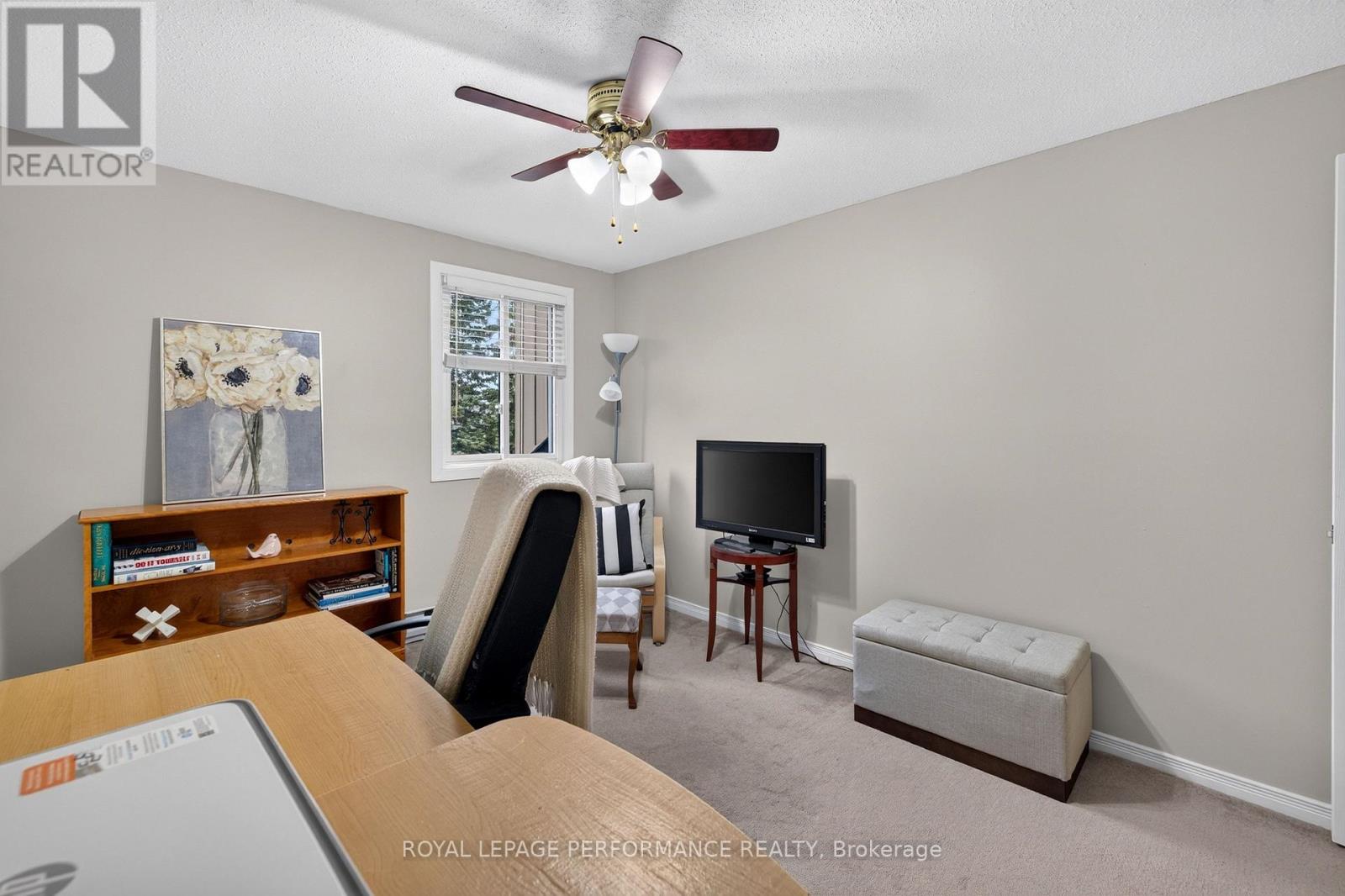 7 - 18 Sweetbriar Circle