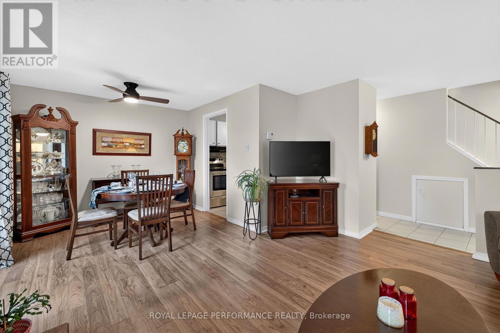 7 - 18 Sweetbriar Circle