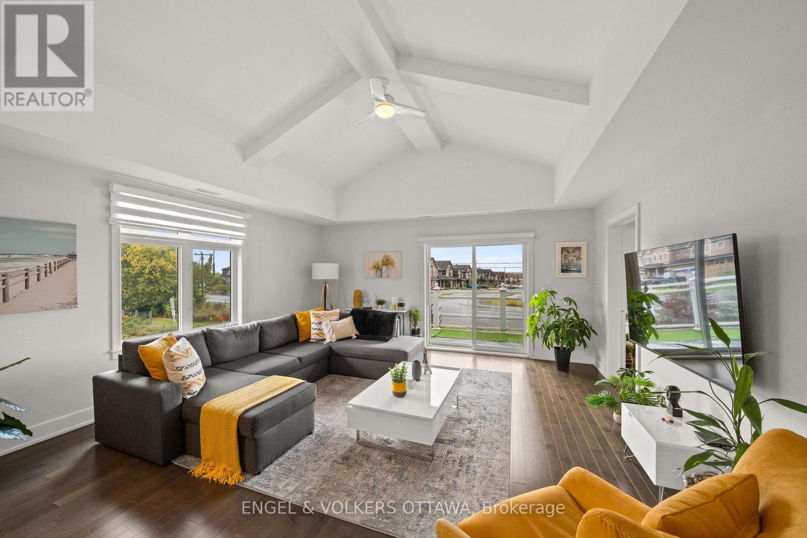 244 MULLIN PRIVATE - 12