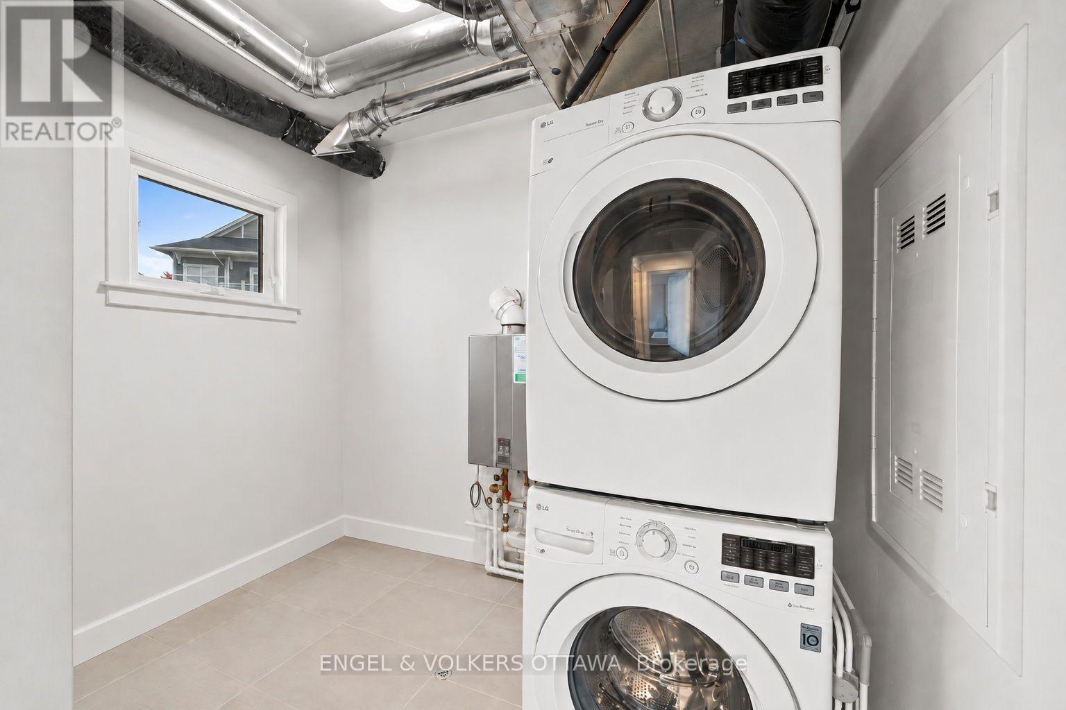244 MULLIN PRIVATE - Image 21