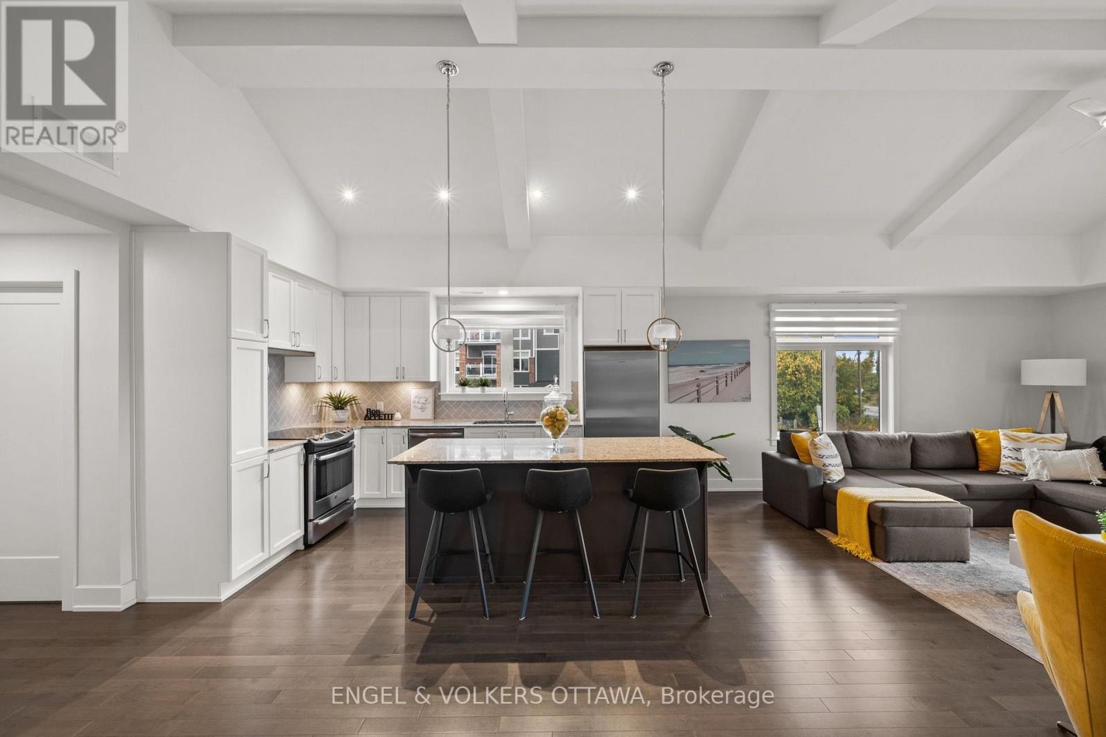 244 MULLIN PRIVATE - 6
