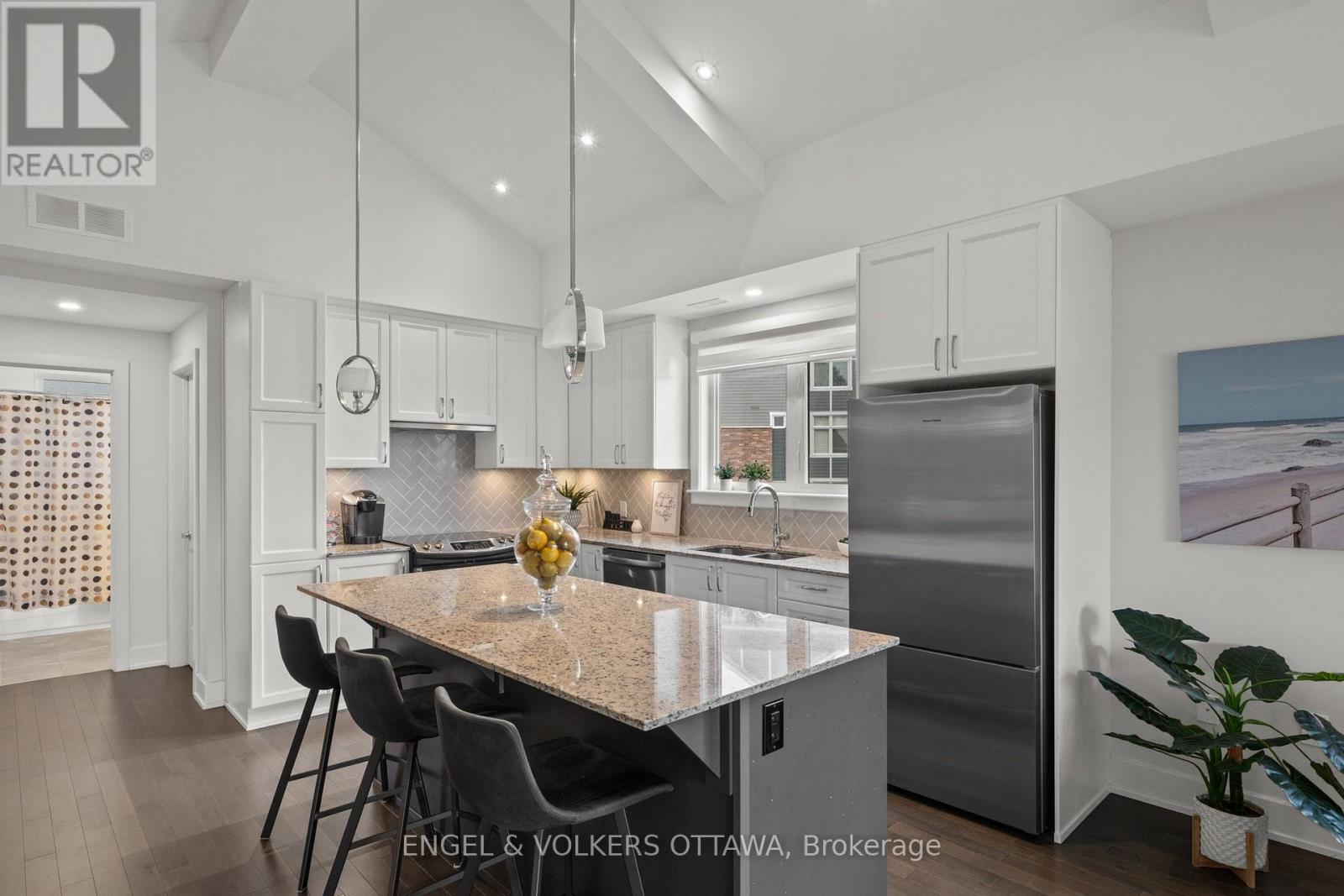 244 MULLIN PRIVATE - 8