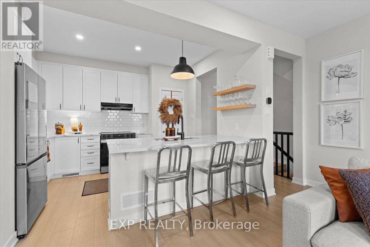 615 QUILTER ROW - 12