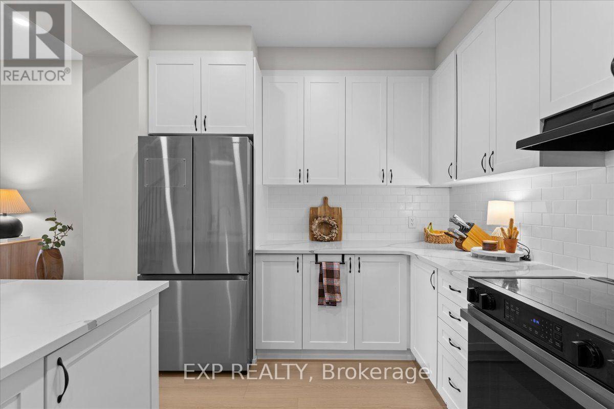 615 QUILTER ROW - 15